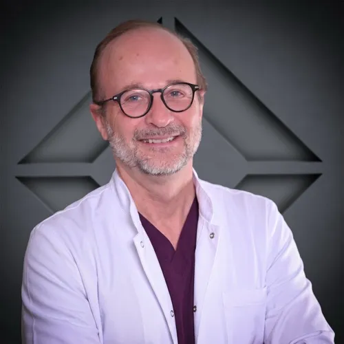 Dr. med. Frank Gruner, Specialist plastische en esthetische chirurgie