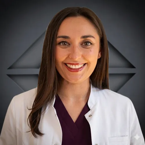 Dr. med. Karina Baier, Specialist plastische en esthetische chirurgie